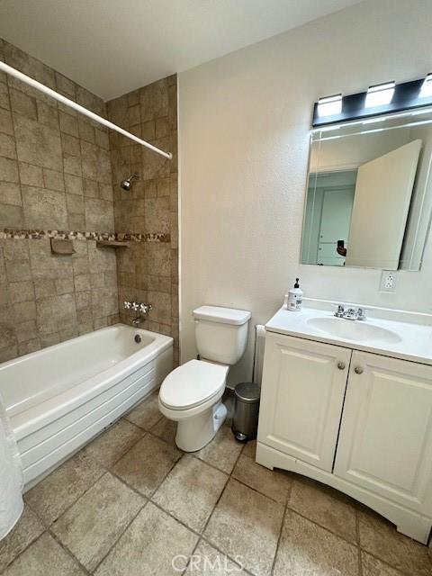 42815 Warner Trl, Palm Desert, CA 92211 - full bath with toilet, tub / shower combination, and vanity