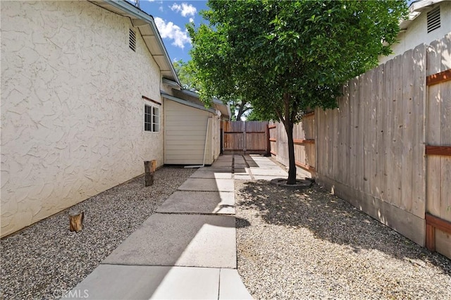 20 Parkhurst St, Chico, CA 95928 - view of yard featuring fence