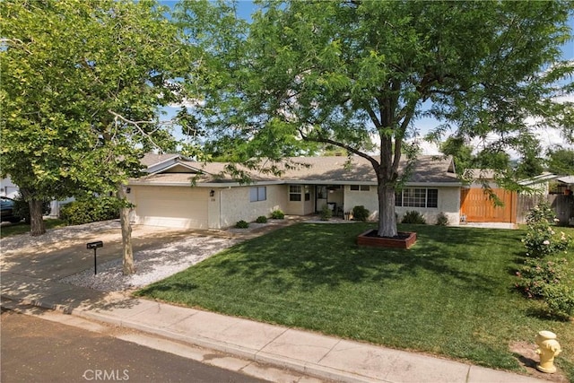 20 Parkhurst St, Chico, CA 95928 - ranch-style house featuring a garage and driveway
