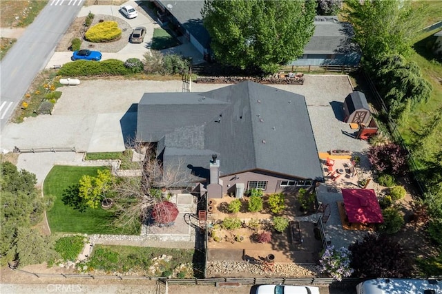 aerial view of property and surrounding area
