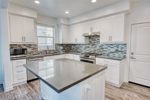89 Baculo St, Rancho Mission Viejo, CA 92694 - kitchen featuring stainless steel appliances, white cabinets, light wood finished floors, and recessed lighting