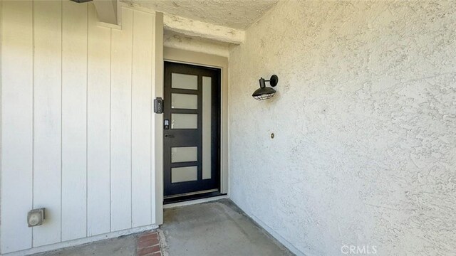 27533 Caraway Ln, Saugus, CA 91350 - entrance to property with stucco siding
