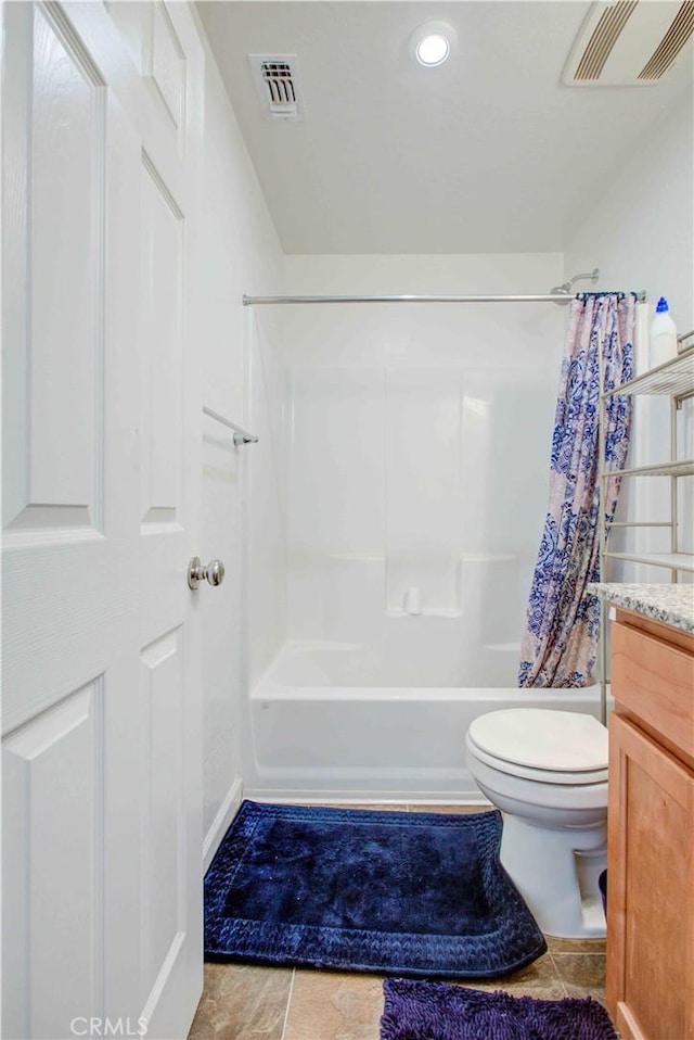 2045 Conadria Ave, Chowchilla, CA 93610 - bathroom with toilet, shower / tub combo, vanity, and recessed lighting