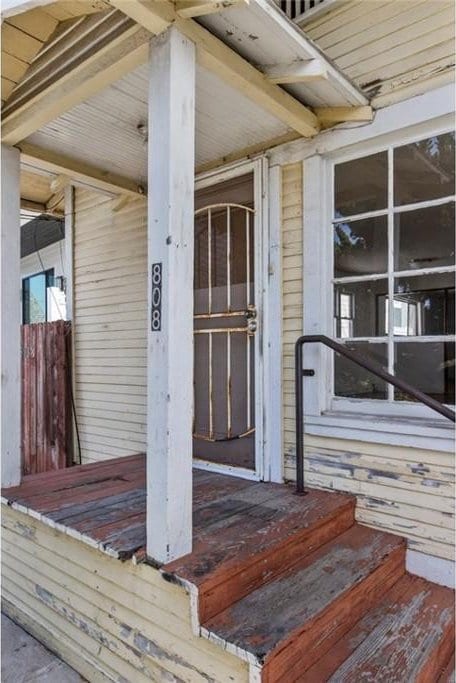 808 El Redondo Ave, Redondo Beach, CA 90277 - view of wooden terrace