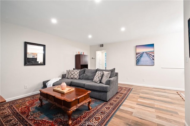 1015 N Michillinda Ave Unit 104, Pasadena, CA 91107 - living room featuring baseboards, light wood-style flooring, and recessed lighting