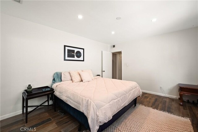 1015 N Michillinda Ave Unit 104, Pasadena, CA 91107 - bedroom featuring dark wood-style flooring, baseboards, and recessed lighting