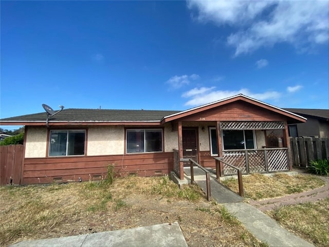 ranch-style house with crawl space and covered porch