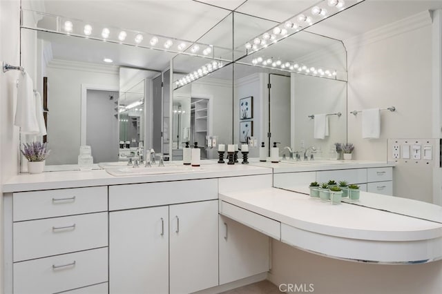 2005 Costa Del Mar Rd Unit 632, Carlsbad, CA 92009 - full bath with ornamental molding and vanity