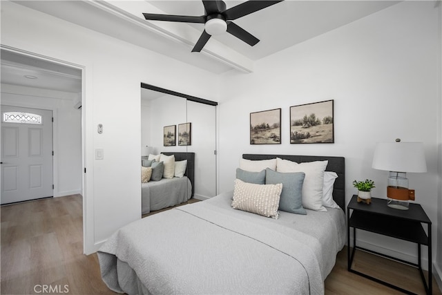 6131 Chickasaw Dr, Westminster, CA 92683 - bedroom featuring wood finished floors, a closet, and a ceiling fan