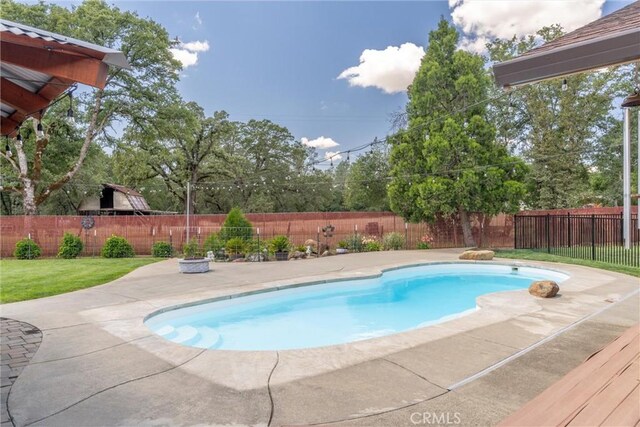 40 Gunter Ln, Oroville, CA 95966 - view of pool with a patio
