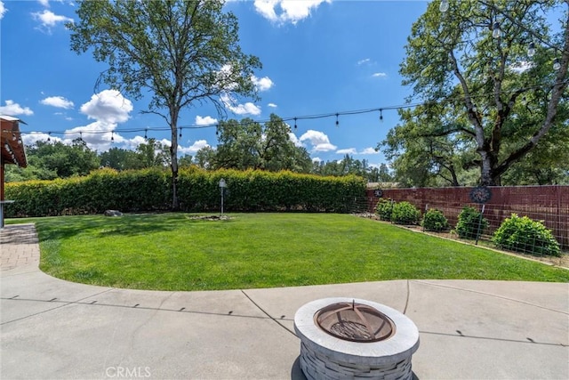 40 Gunter Ln, Oroville, CA 95966 - view of yard featuring a patio area and an outdoor fire pit