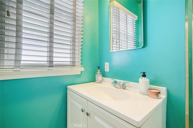 6616 Langdon Ave, Van Nuys, CA 91406 - bathroom featuring vanity
