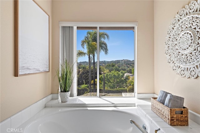 28881 Via Hacienda, San Juan Capistrano, CA 92675 - bathroom featuring a tub to relax in