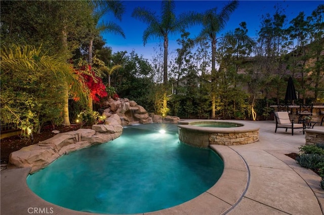 6 Shively Rd, Ladera Ranch, CA 92694 - view of pool with a patio area and a pool with connected hot tub