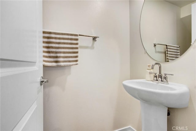 4085 E Liliana Paseo Unit 69, Ontario, CA 91764 - bathroom with a sink