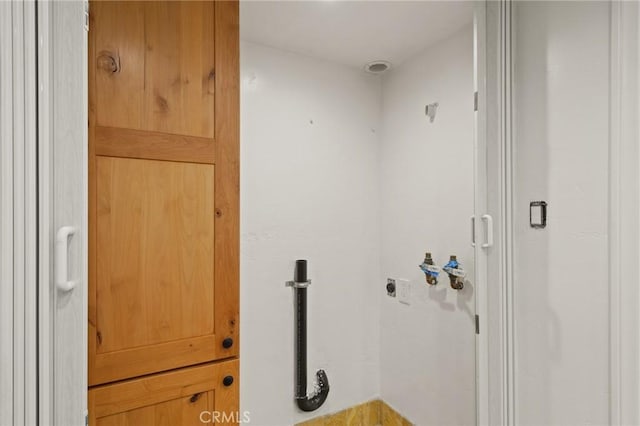 1750 E Ocean Blvd Unit 511, Long Beach, CA 90802 - laundry room with hookup for a washing machine and hookup for an electric dryer