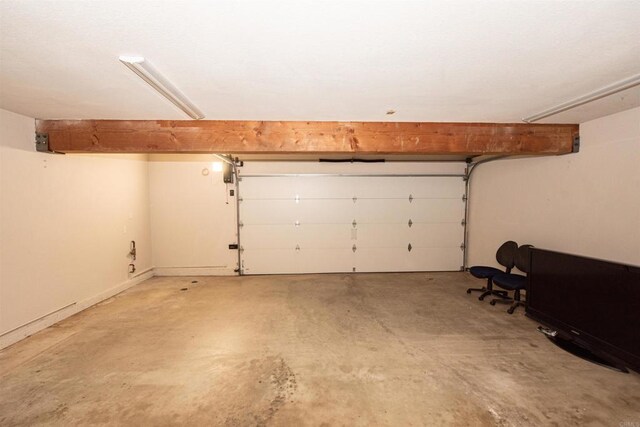 2432 Live Oak Rd, Escondido, CA 92029 - view of garage