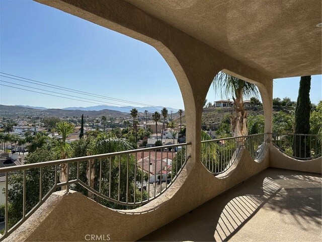 28856 Yosemite Pl, Canyon Lake, CA 92587 - balcony featuring a mountain view