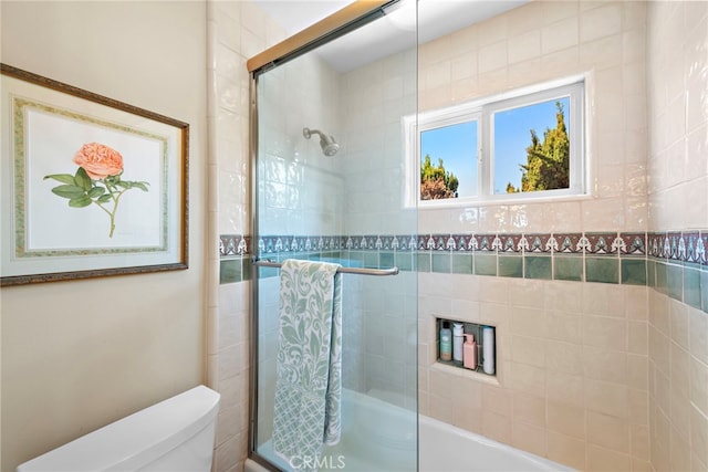 3805 Vista Azul, San Clemente, CA 92672 - full bathroom featuring tiled shower, toilet, and a bathtub