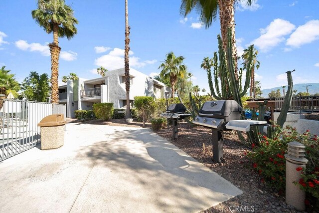3155 E Ramon Rd Unit 607, Palm Springs, CA 92264 - view of home's community featuring fence