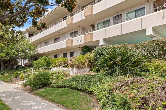 330 N Howard St Unit 201, Glendale, CA 91206 - view of apartment building / complex