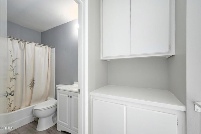 14886 Reedley St Unit A, Moorpark, CA 93021 - bathroom with vanity, shower / bath combination with curtain, and wood finished floors