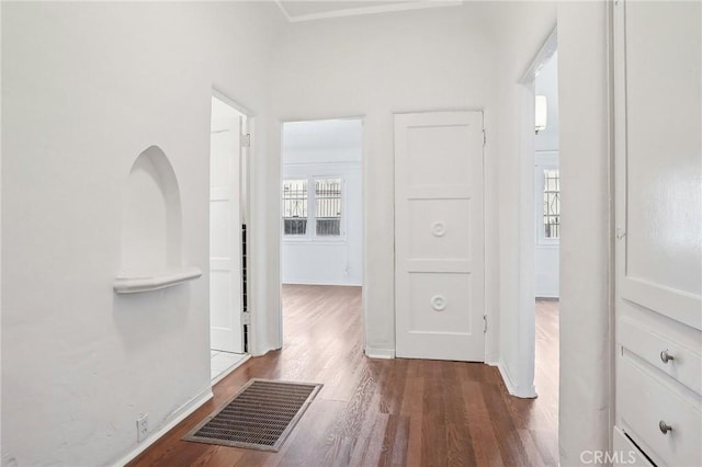 4235 Garthwaite Ave, Los Angeles, CA 90008 - hallway featuring wood finished floors and baseboards