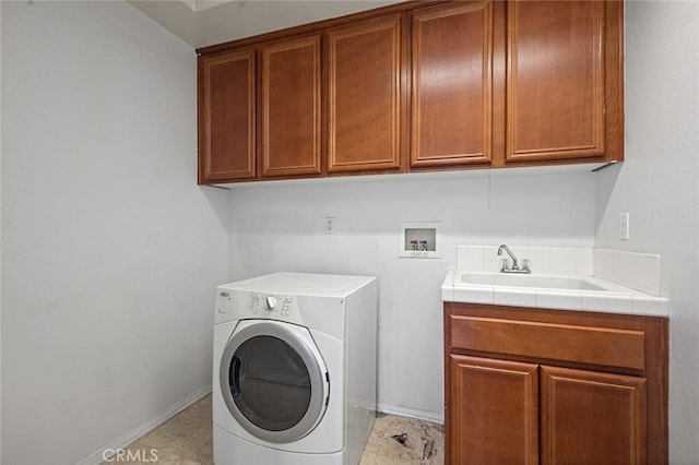 14271 Blackstone St, Hesperia, CA 92345 - laundry room with washer / clothes dryer, cabinet space, and baseboards