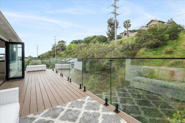 2464 Haller St, San Diego, CA 92104 - view of deck