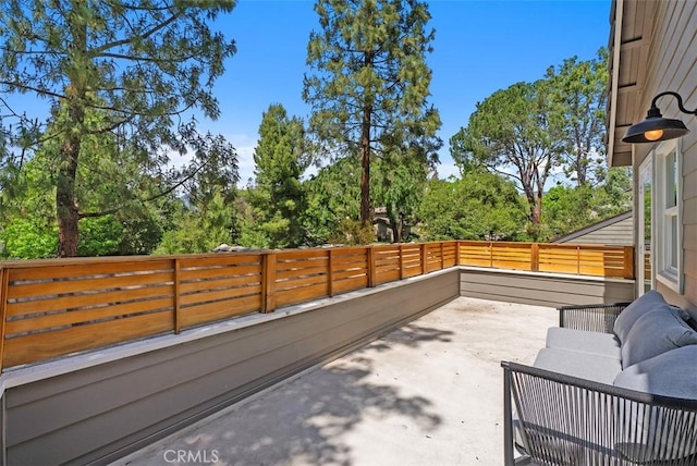 31852 Via Faisan, Coto De Caza, CA 92679 - fenced backyard with a patio