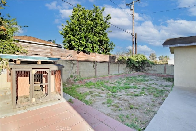 5408 Whitewood Ave, Lakewood, CA 90712 - fenced backyard featuring a patio area