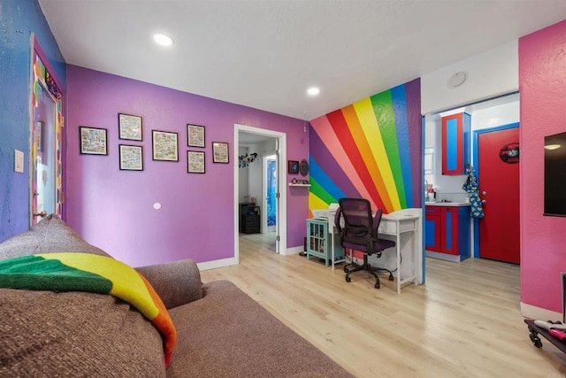 425961 Maryland St, San Diego, CA 92103 - bedroom featuring wood finished floors, recessed lighting, baseboards, and an accent wall