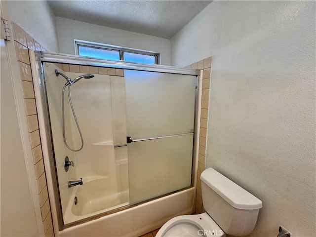 8723 Palomar Ave, Yucca Valley, CA 92284 - full bath featuring enclosed tub / shower combo and toilet