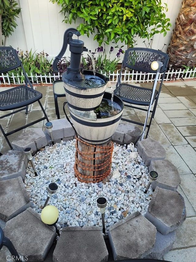 25813 Sandy Lodge Rd, Menifee, CA 92586 - view of patio with fence