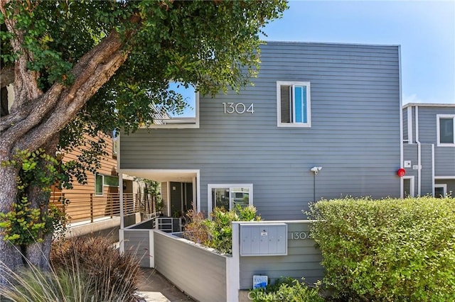 1304 12th St Unit B, Manhattan Beach, CA 90266 - view of rear view of property