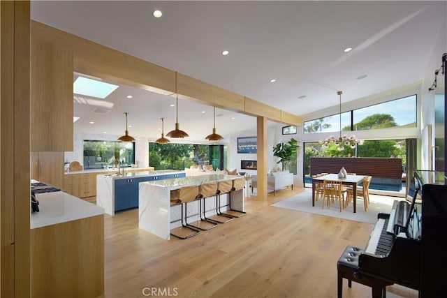 333 Milford Dr, Corona Del Mar, CA 92625 - photo 8