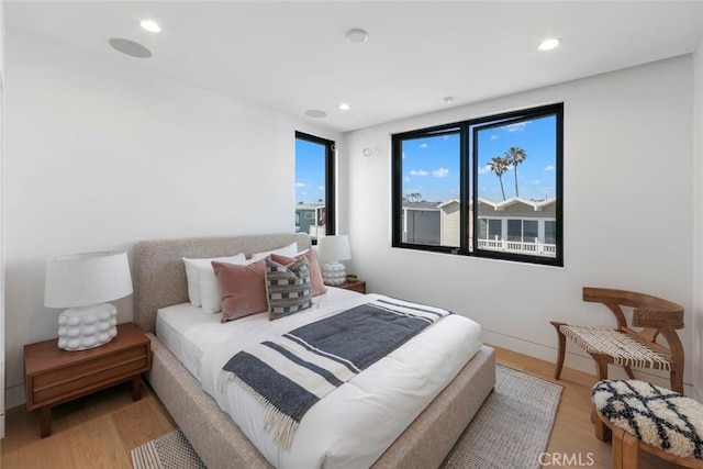 5007 Seashore Dr, Newport Beach, CA 92663 - bedroom with wood finished floors and recessed lighting