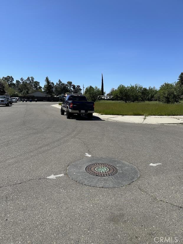 336 Pyramid Ave, Merced, CA 95341 - view of asphalt street
