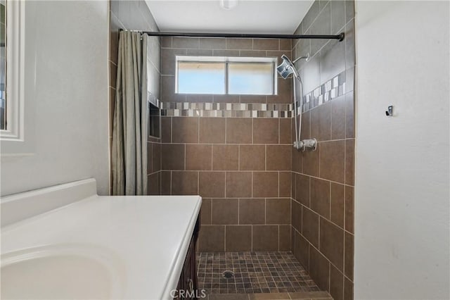 2101 E 21st St Unit 310, Signal Hill, CA 90755 - bathroom featuring a tile shower and vanity