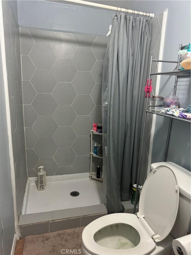 9489 Muroc St, Bellflower, CA 90706 - full bath featuring toilet and a shower stall