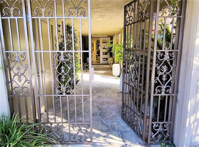6 Whittier Ct, Rancho Mirage, CA 92270 - doorway to property featuring a gate