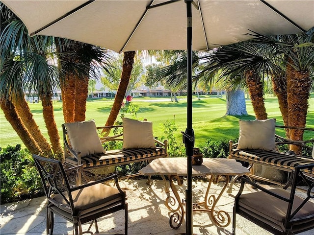 6 Whittier Ct, Rancho Mirage, CA 92270 - view of patio / terrace