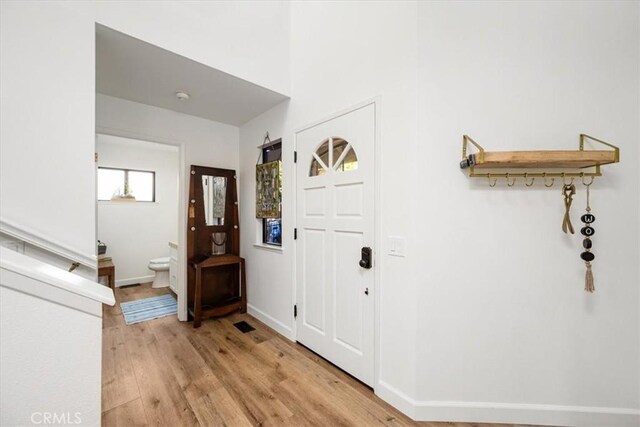 1762 Southfork Pl, Paso Robles, CA 93446 - entryway featuring light wood-style flooring and baseboards