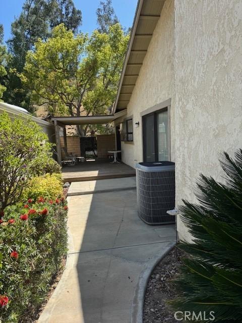 512 Via Ln, Paloma, Riverside, CA 92507 - view of patio / terrace