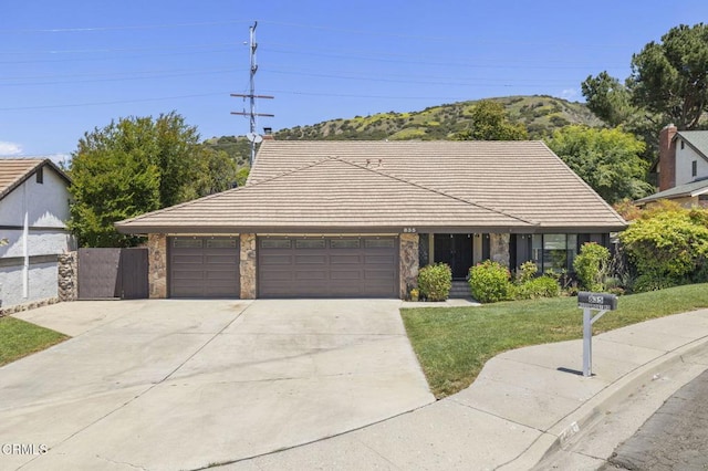 835 Woodgrove Rd, Fillmore, CA 93015 - photo 3