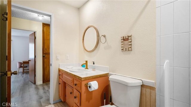 57966 El Dorado Dr, Yucca Valley, CA 92284 - half bathroom with vanity and toilet