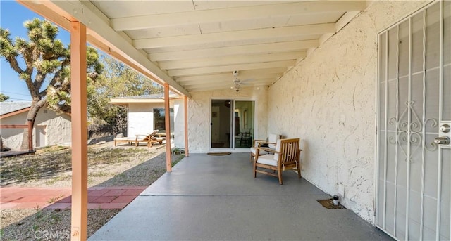 57966 El Dorado Dr, Yucca Valley, CA 92284 - view of patio featuring a ceiling fan