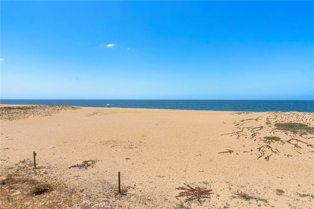 1554 E Oceanfront, Newport Beach, CA 92661 - water view with nearby beach