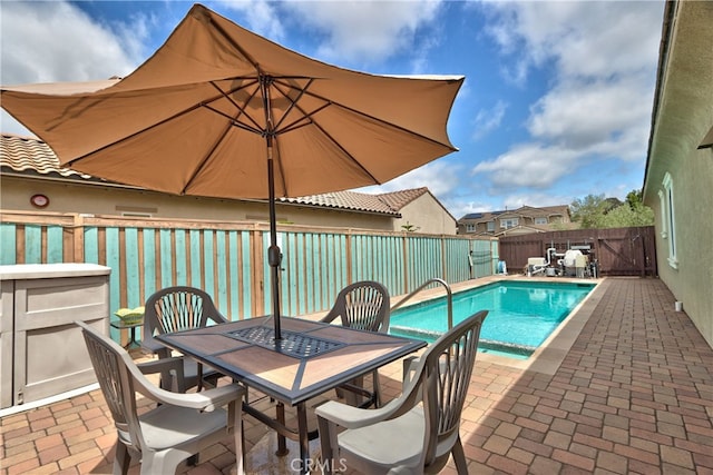 1931 James Gaynor St, Fallbrook, CA 92028 - view of pool featuring a patio, a fenced backyard, and outdoor dining area