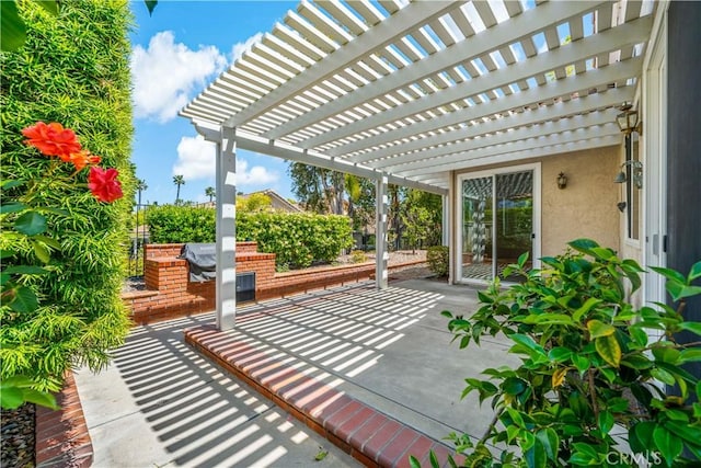 40686 Via Jalapa, Murrieta, CA 92562 - view of patio with a pergola and fence